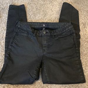 Distressed fading black jeans 10 gap EUC